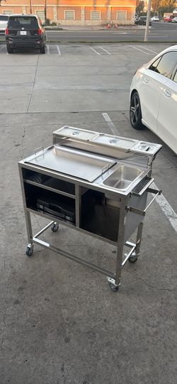 hot dog cart/ carrito para hot dogs