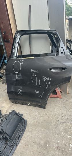 2019-22 PORSCHE CAYENNE DOOR LEFT DRIVER REAR 2019 2020 2021 2022