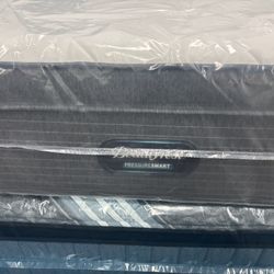 KING SIZE PILLOW TOP BEAUTYREST $649