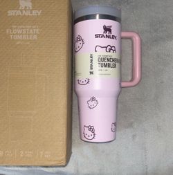 Hello kitty Light Purple Stanley Cup - 40oz
