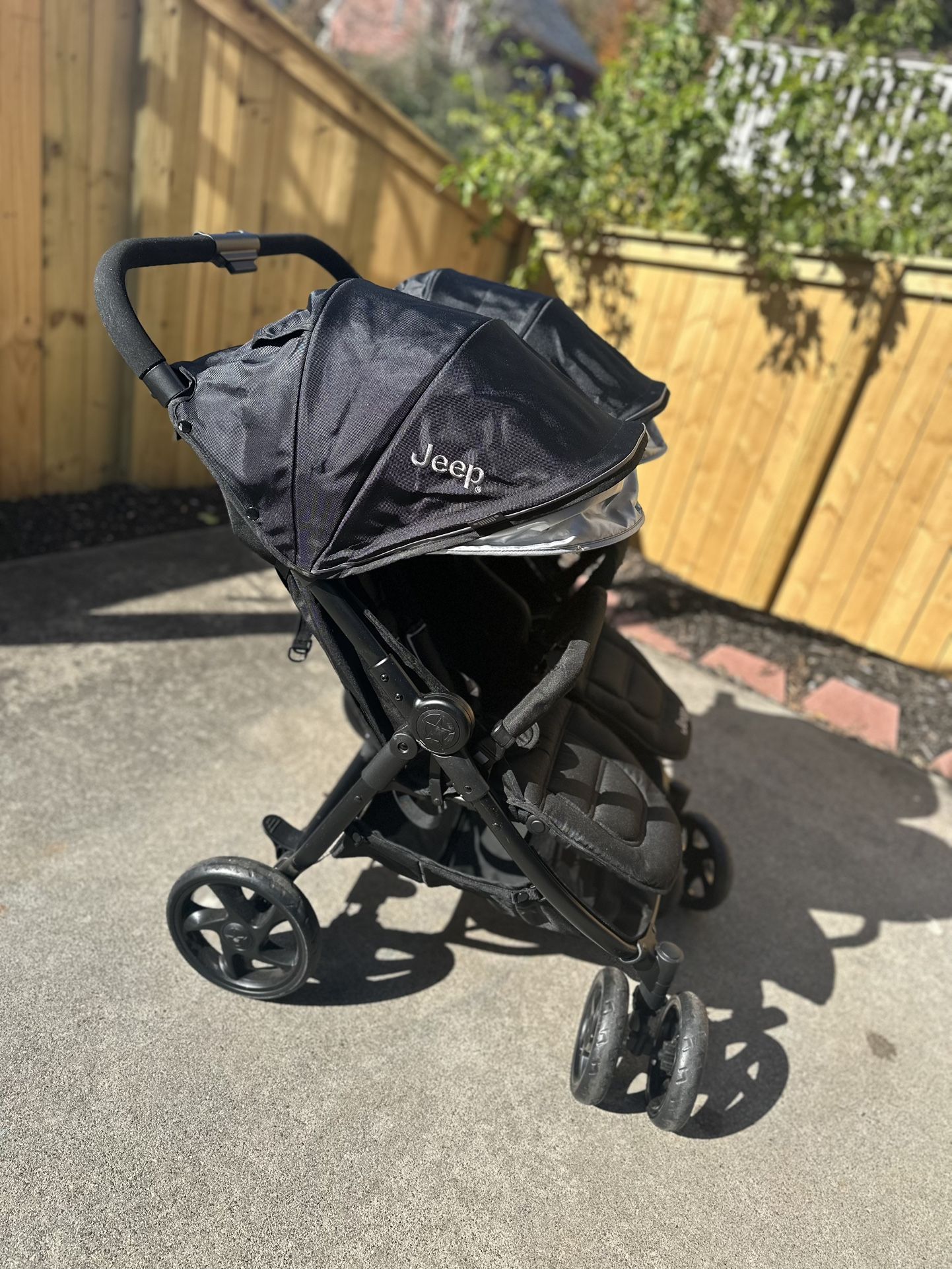 Jeep Destination Ultralight Side x Side Double Stroller, Midnight