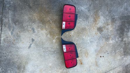 05 09 Mustang Tail Lights