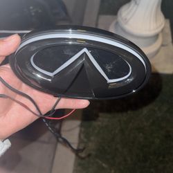 Infinity Q50 LED Emble