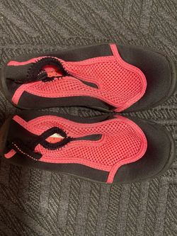 Kids water shoes