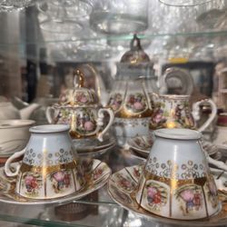 Vintage Tea Set with Floral Design