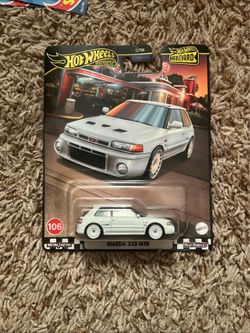 Hot Wheels Premium Boulevard MAZDA 323 GTR