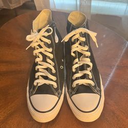 Men’s Converse Like New Size 9