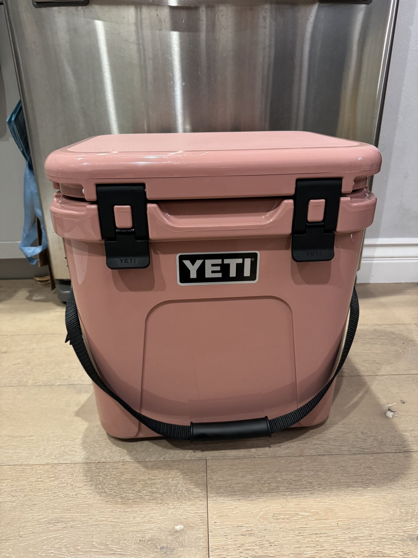 Yeti Roadie 24 Pink Sandstone Limited Edition 2024 Sold Out In Stores