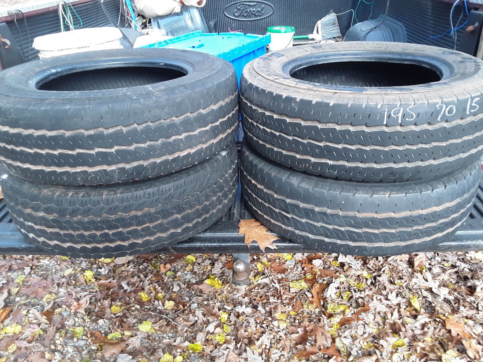 4 real good trailer tires 195 70 15in