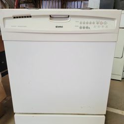 Dishwasher 