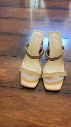 Size 8 lulus block heel