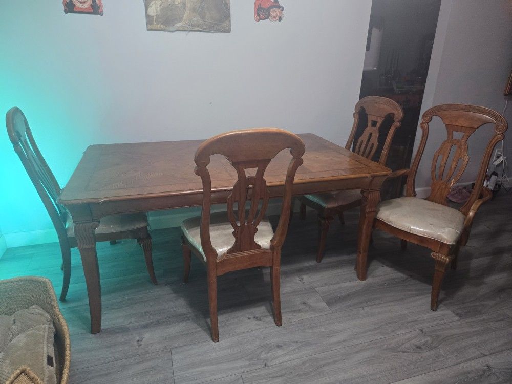 Dining Table 4 Chairs With Table Extender