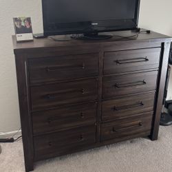 Dresser- 8 Drawers