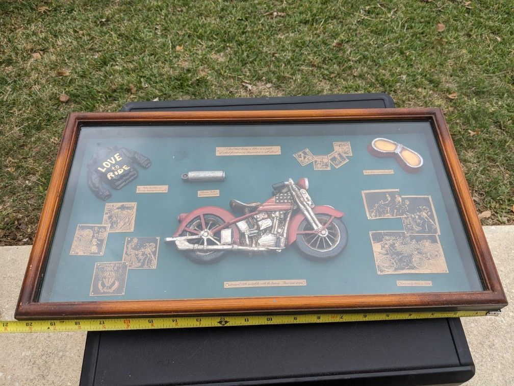 Vintage Harley Davidson Shadow Box 3D Picture for Sale in San