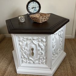 Gorgeous Vintage Hexagon Custom Finish Side Table Nightstand