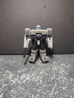 Transformers War For Cybertron Kingdom Deluxe Class  Slammer