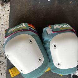 Moxi Killer Pads Kids Size S/M