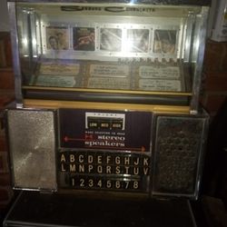 Vintage Table Top Jukebox 