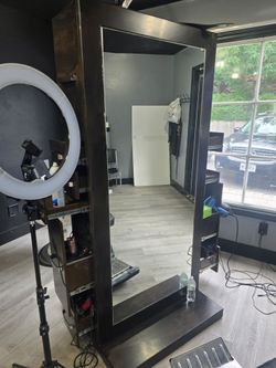 Barber/Salon/ Make up Stations