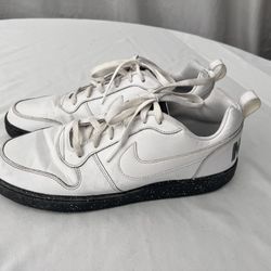 Nike Men's Court Borough Size 10.5 Low Se Coat Barlow White 916760-100