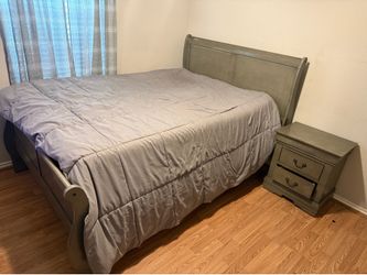 Full Size Bed Set
