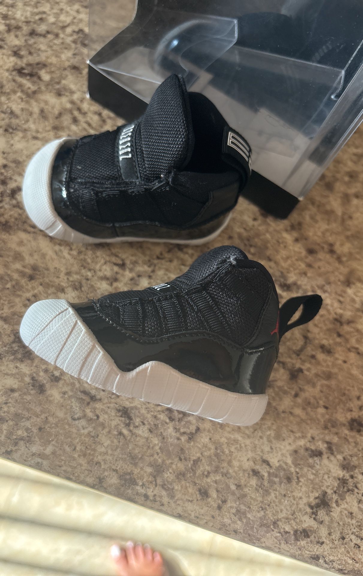 Jordan 11 Crib Booties