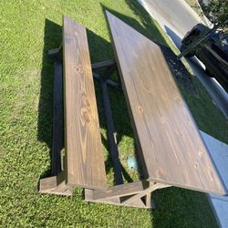 Farmhouse Tables And Furniture 