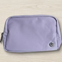 NWT Lululemon Everywhere Belt Bag 1L *Wordmark - Lilac Purple