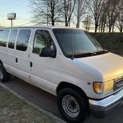 2002 Ford E-350