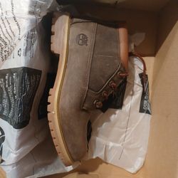 WOMENS TIMBERLAND EARTHKEEPERS  8.5    DK BROWN   