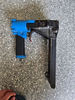 FA 32-15/18 Pneumatic Modern Carton Closing Stapler