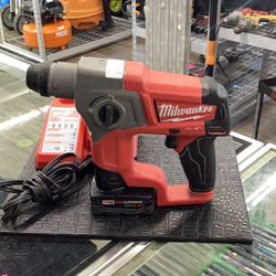  Milwaukee Chipper Hammer 12 Volts 