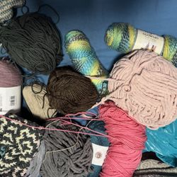 FREE YARN