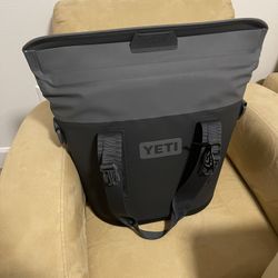 YETI HOPPER M20 BACKPACK SOFT COOLER