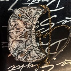 GUESS Clelia Mini women's crossbody handbag