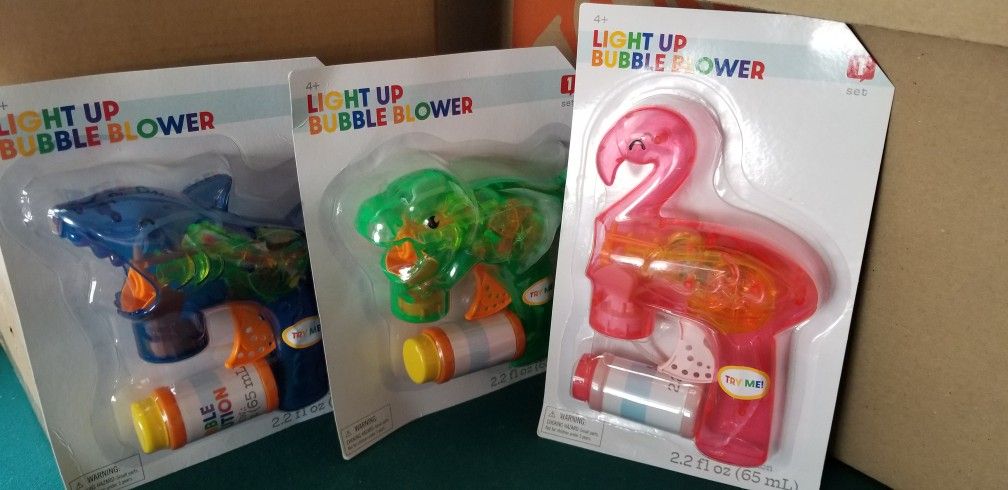 Light-up Bubble Blowers 3/$8