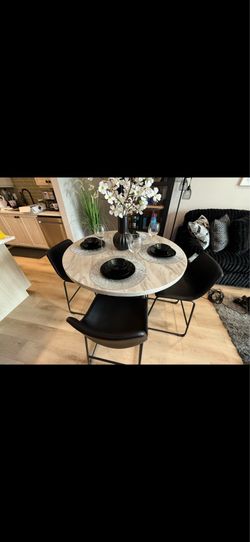 Dinning room table set