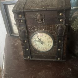 Victorian Steamer Trunk Mantel Clock with Distressed Leatherette Finish