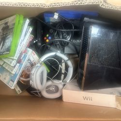 Xbox 360 Games 9 Games 2 Controllers 