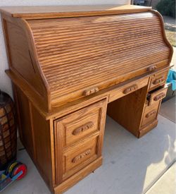 ANTIQUE ROLL TOP DESK, Vintage Desk