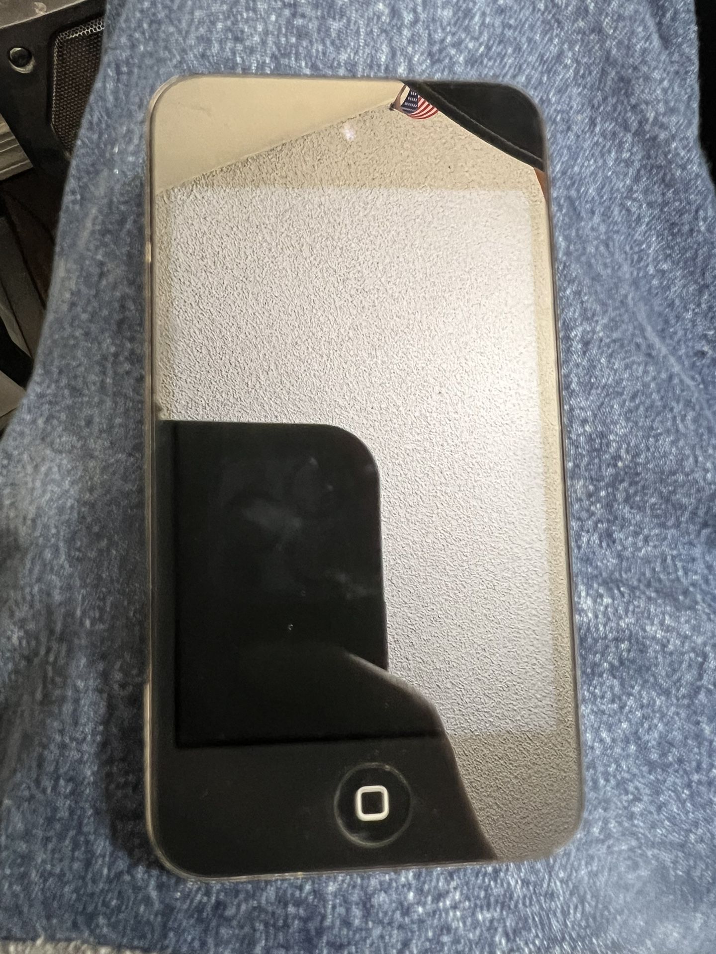 iPod Touch - 8GB - 4th Generation - A1367 - Factory Reset