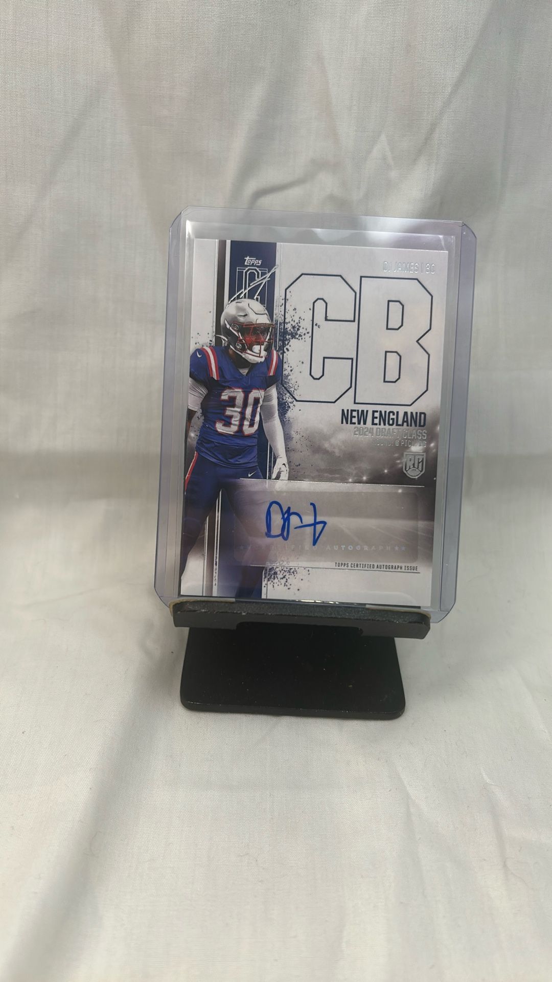 0926 D.J James auto football card