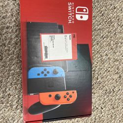 Nintendo Switch Gaming Console w/ Accessories 