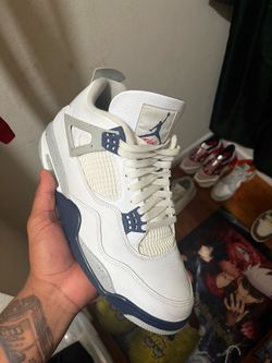 Jordan 4s