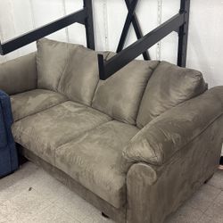 Ashley Darcy Sofa Brown 