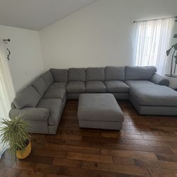 Huge Couch and Ottoman Great Condition 