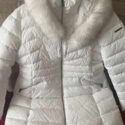 Woman’s Coat Xl White 