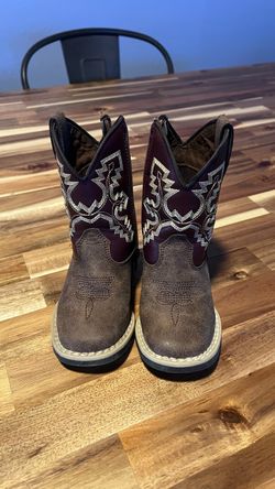 Boy’s  boots Size 5 Toddler