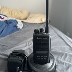 Motorola HT 1250 VHF Handheld Radio 