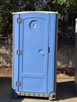 Mandy’s porta potty’s